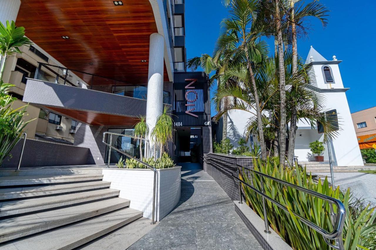 Confortavel Loft Com Vista Para O Mar - Condominio Com Piscina ボンビーニャス エクステリア 写真