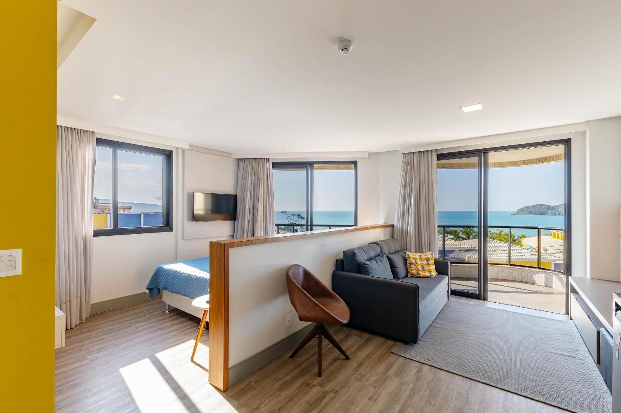 Confortavel Loft Com Vista Para O Mar - Condominio Com Piscina ボンビーニャス エクステリア 写真